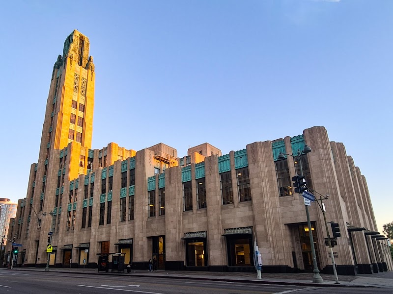 Southwestern Law School campus photo 2