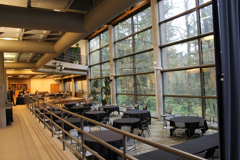 Lewis & Clark Law School campus photo 3