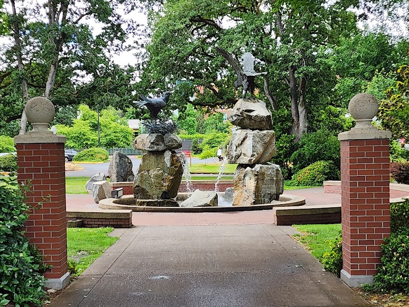 Willamette University College of Law campus photo 5