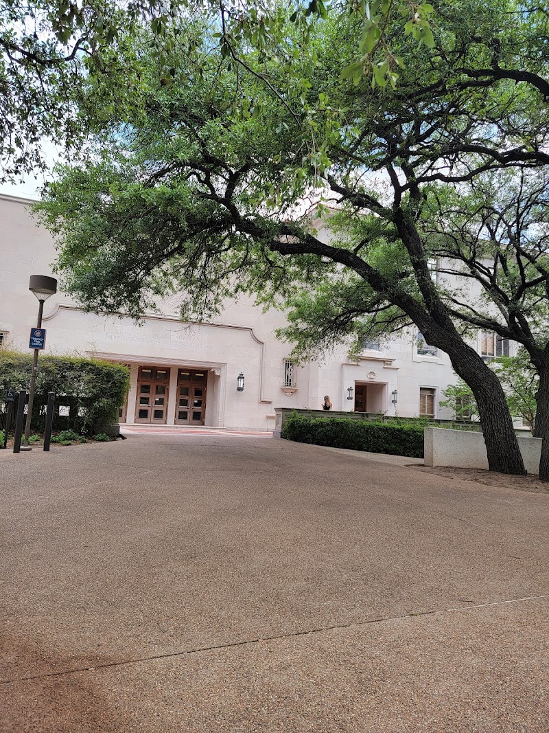 The University of Texas School of Law campus photo 5