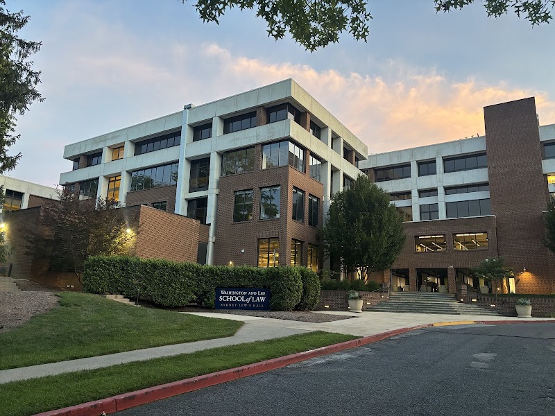 Washington and Lee University School of Law campus photo 3