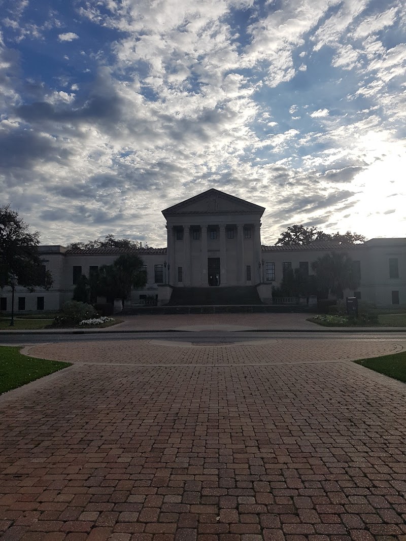 Louisiana State University, Paul M. Hebert Law Center campus photo 5