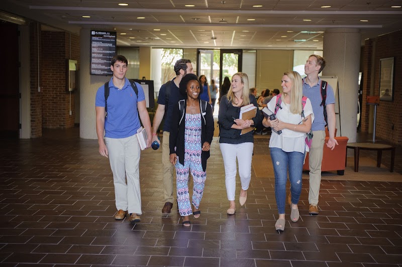 The University of Alabama School of Law campus photo 1