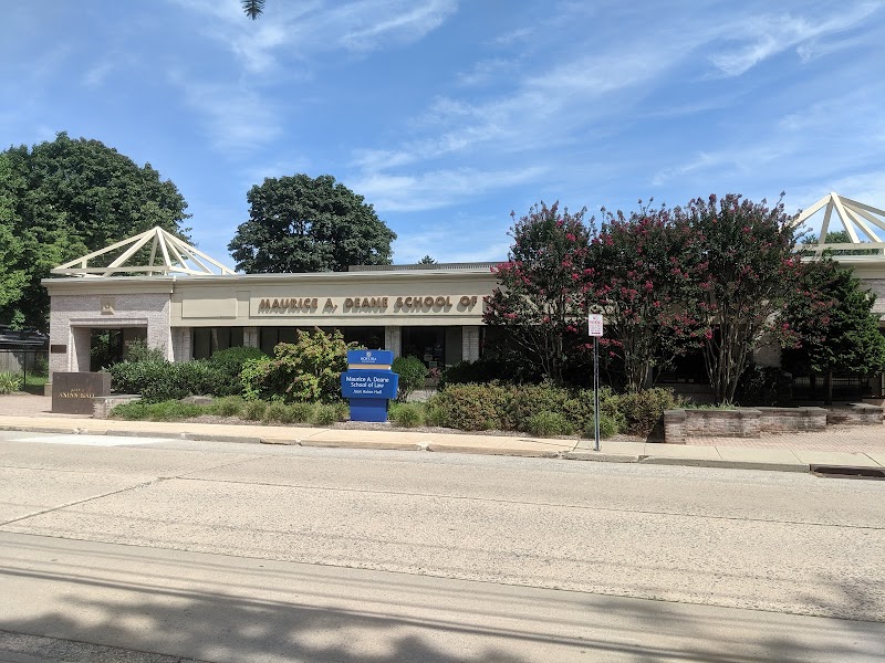 Hofstra University—Maurice A. Deane School of Law campus photo 2