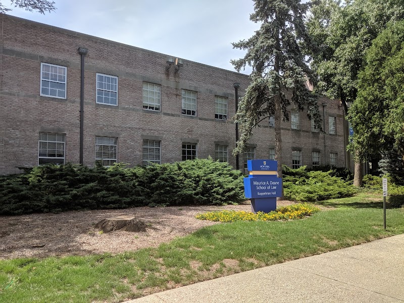 Hofstra University—Maurice A. Deane School of Law campus photo 3