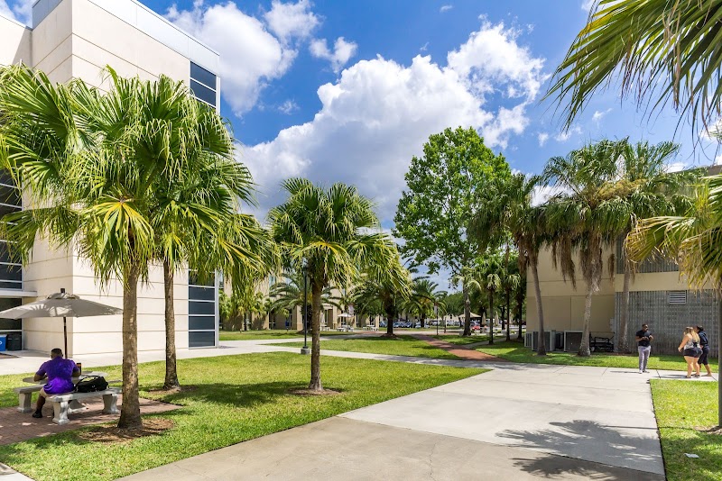 Barry University Dwayne O. Andreas School of Law campus photo 3