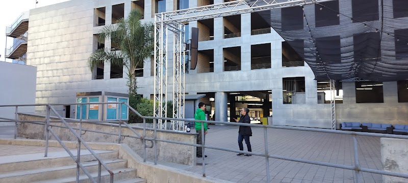 Loyola Law School, Loyola Marymount University campus photo 5